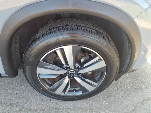 Certified 2023 Nissan Rogue SL w/ SL Premium Package FWD image 7