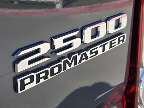 Used 2025 RAM ProMaster 2500 w/ Premium Convenience Group image 10