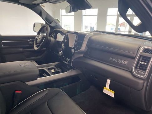 New 2026 RAM 1500 Laramie AWD/4WD image 23