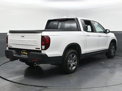 Used 2025 Honda Ridgeline TrailSport image 5