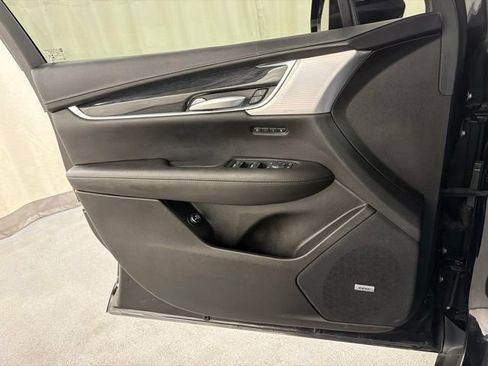 Used 2023 Cadillac XT5 Premium Luxury w/ Technology Package AWD/4WD image 27