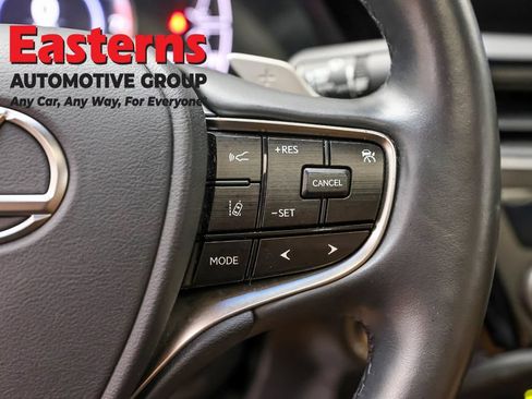 Used 2022 Lexus ES 350 w/ Premium Package FWD image 16