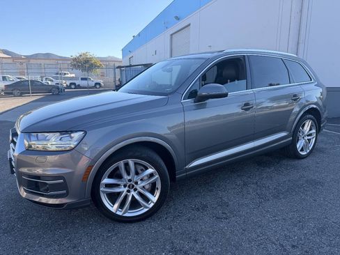 Used 2018 Audi Q7 3.0T Prestige w/ Prestige Package AWD/4WD image 13