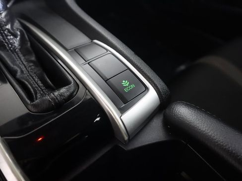 Used 2019 Honda Civic Sport image 45