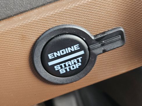 Used 2024 Ford Bronco Outer Banks AWD/4WD image 21
