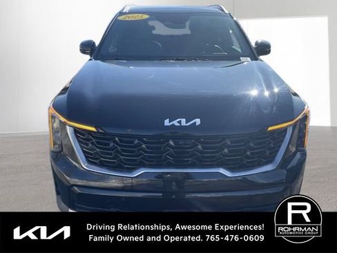 Certified 2025 Kia Sorento SX Prestige image 2