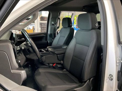 Used 2025 Chevrolet Silverado 1500 LT RWD image 3