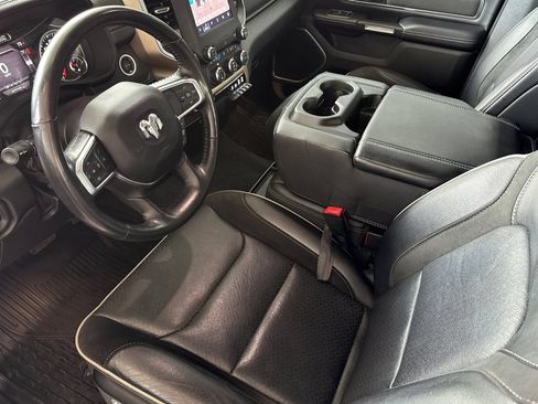 Used 2022 RAM 1500 Laramie AWD/4WD image 9