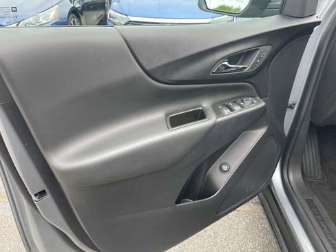 Used 2024 Chevrolet Equinox LT image 18