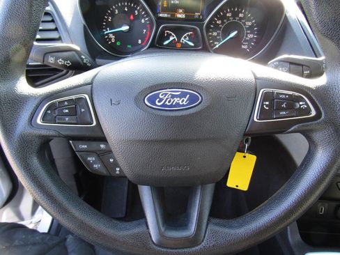 Used 2018 Ford Escape SE w/ Ford Safe & Smart Package image 19