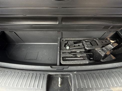 Used 2017 Kia Sorento AWD w/ LX Convenience Package image 17