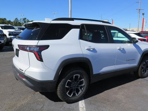 New 2026 Chevrolet Equinox ACTIV image 3