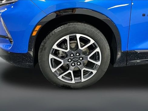 Used 2024 Chevrolet Blazer RS w/ Enhanced Convenience Package AWD/4WD image 31