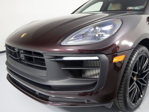Certified 2023 Porsche Macan GTS AWD/4WD image 38