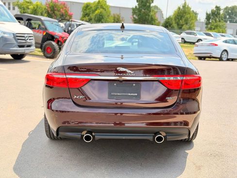 Used 2016 Jaguar XF Premium RWD image 8