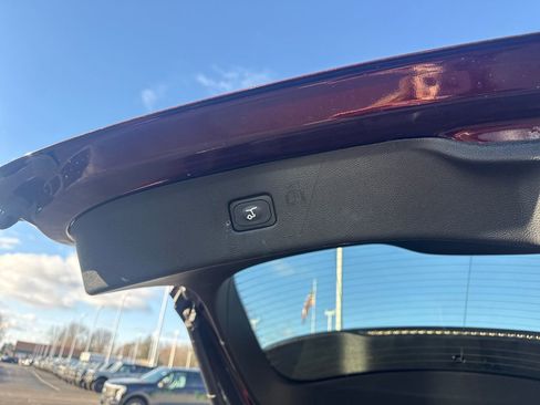 Used 2024 Ford Edge SEL w/ Convenience Package image 14