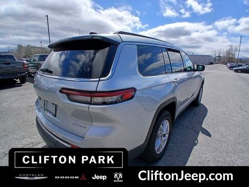 Used 2024 Jeep Grand Cherokee L Laredo w/ Luxury Tech Group I AWD/4WD image 4