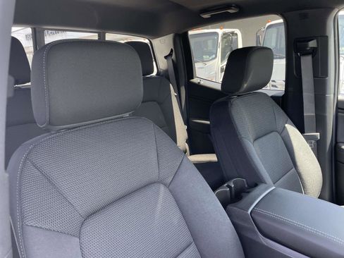 New 2026 GMC Canyon Elevation w/ Convenience Package RWD image 28