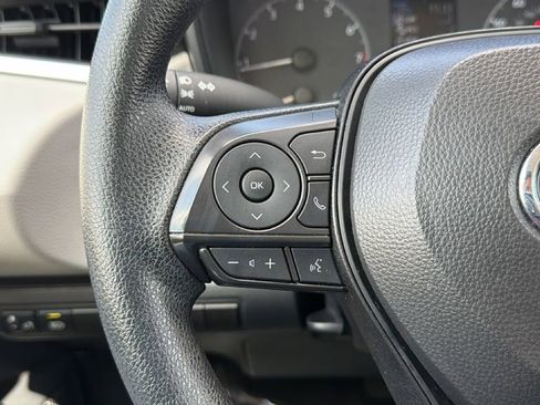 Certified 2025 Toyota Corolla LE image 25