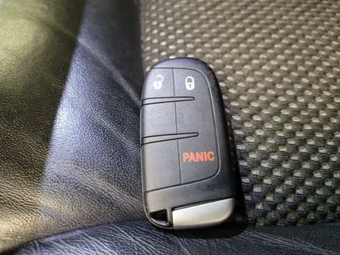 Used 2019 Dodge Journey Crossroad image 32