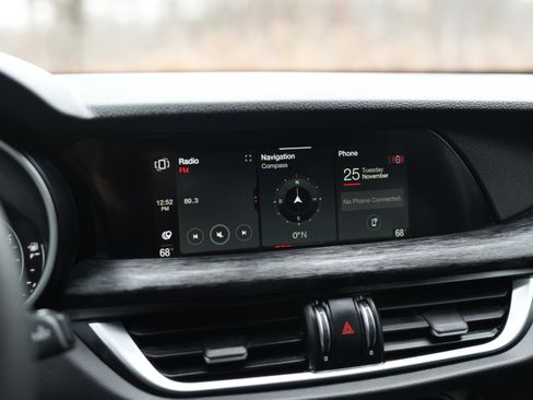 Used 2020 Alfa Romeo Stelvio Sport w/ Cold Weather Package image 16