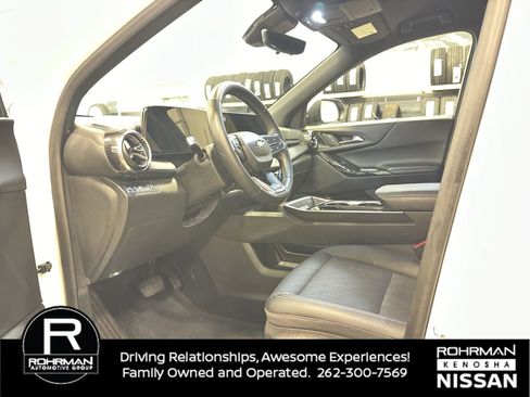 Used 2025 Chevrolet Equinox LT w/ Convenience Package II image 4