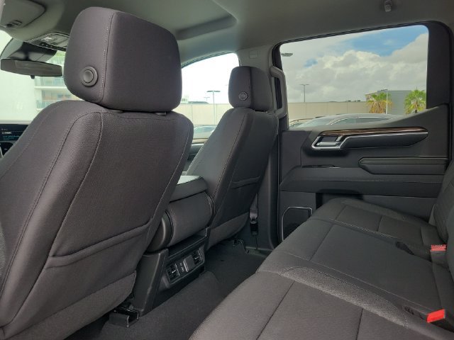 Used 2026 Chevrolet Silverado 1500 LT AWD/4WD image 17