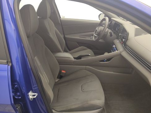Used 2025 Hyundai Elantra Sport FWD image 21