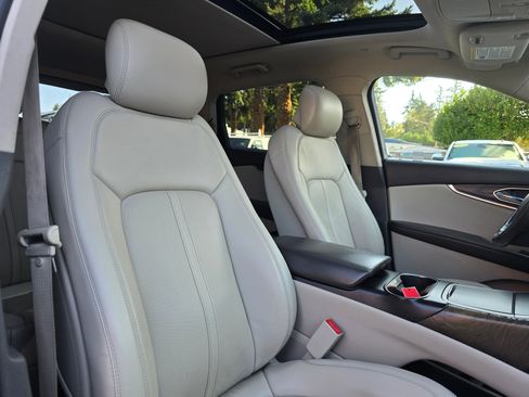 Used 2018 Lincoln MKX Reserve w/ Luxury Package image 10