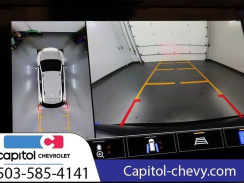 Used 2023 Chevrolet Bolt EUV Premier w/ Sun & Sound Package FWD image 29