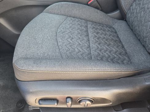 Used 2024 Chevrolet Equinox LT AWD/4WD image 21