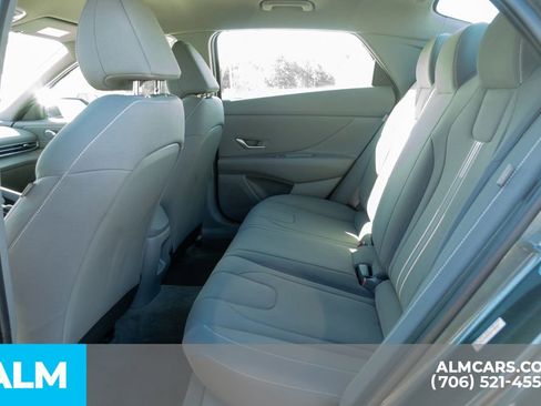 Used 2025 Hyundai Elantra Sport FWD image 18