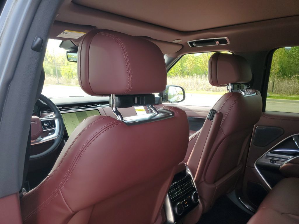 New 2026 Land Rover Range Rover SE AWD/4WD image 23