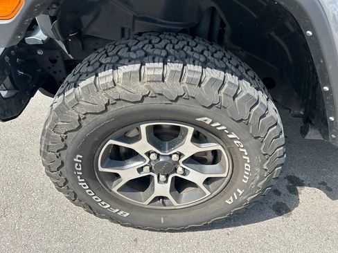 Used 2021 Jeep Wrangler Unlimited Rubicon AWD/4WD image 9