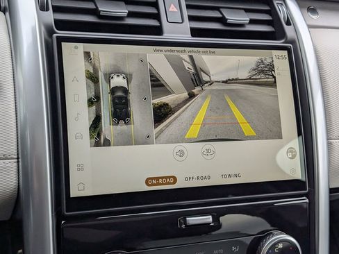 New 2026 Land Rover Discovery Dynamic SE AWD/4WD image 12