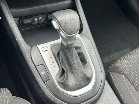 Used 2020 Kia Forte LXS image 28