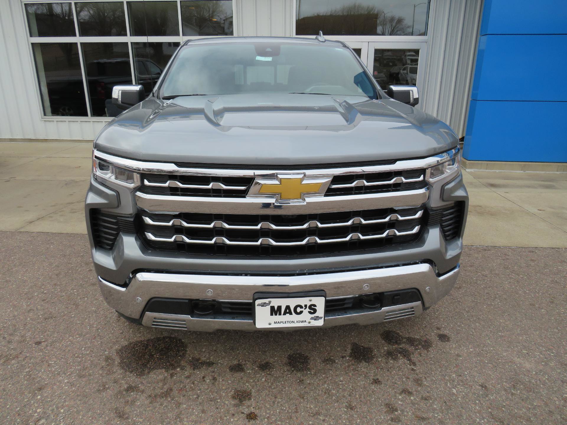 Used 2024 Chevrolet Silverado 1500 LTZ w/ LTZ Convenience Package II AWD/4WD image 14