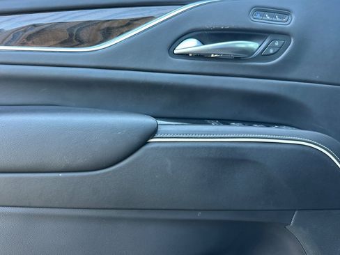 Certified 2024 Cadillac Escalade Sport Platinum image 11