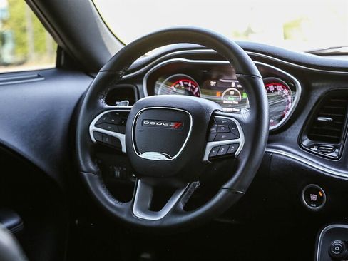 Used 2018 Dodge Challenger R/T Scat Pack w/ Dynamics Package image 26