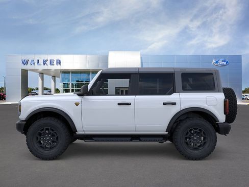 New 2026 Ford Bronco Badlands AWD/4WD image 3