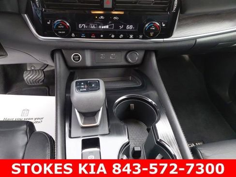 Used 2021 Nissan Rogue SL w/ Premium Package FWD image 13