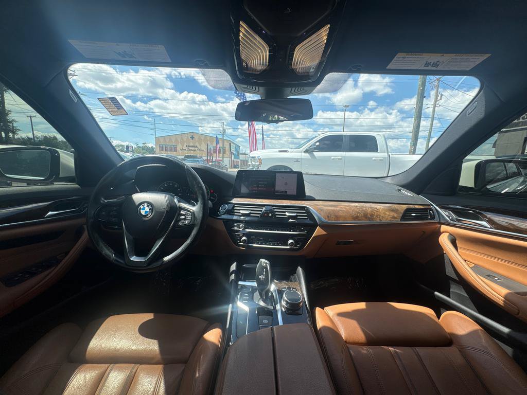 Used 2019 BMW 540i w/ Convenience Package RWD image 19