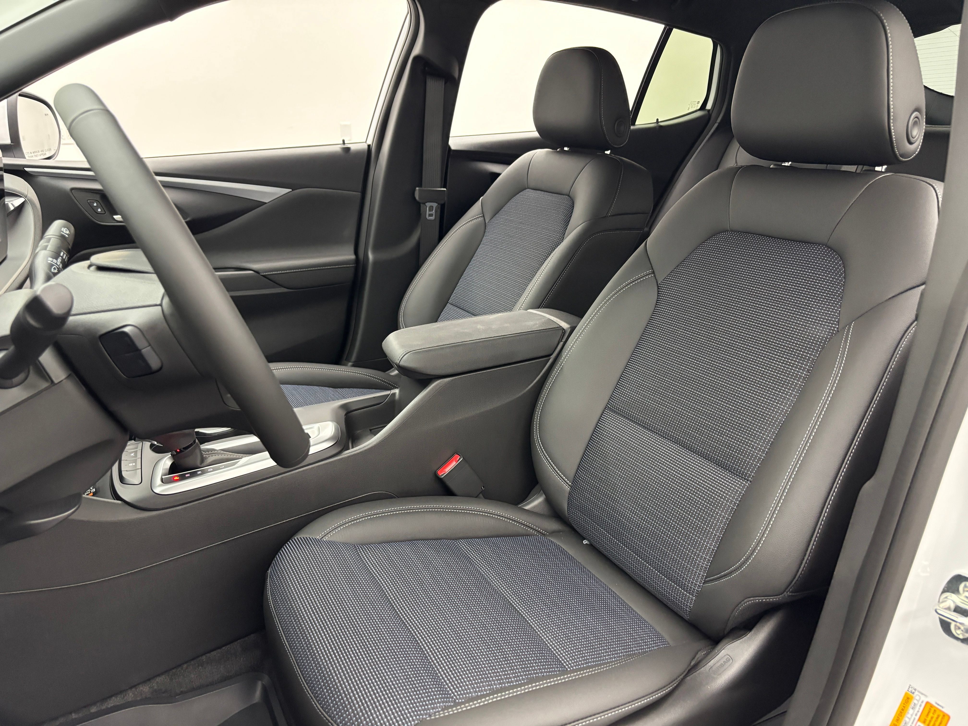 New 2026 Buick Envista Sport Touring w/ Convenience I Package FWD image 17