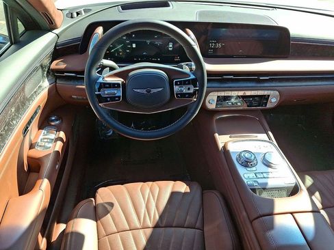 Used 2025 Genesis G90 3.5T image 21
