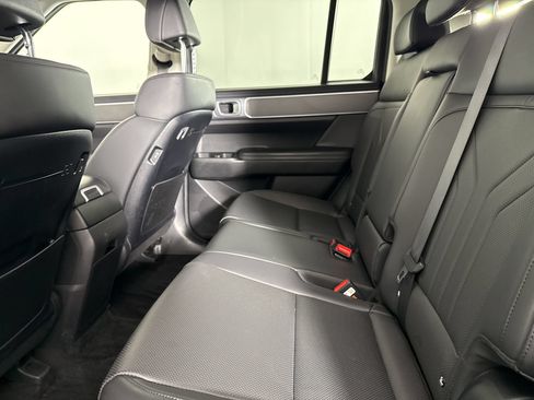Used 2026 Hyundai Santa Fe SEL FWD image 19