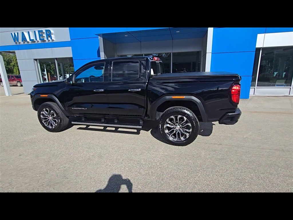 Used 2025 GMC Canyon Denali AWD/4WD image 6