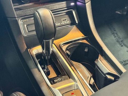 Used 2023 Subaru Ascent Limited image 34