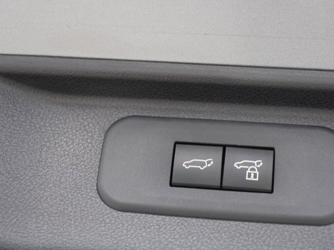 Certified 2025 Toyota Grand Highlander AWD image 18