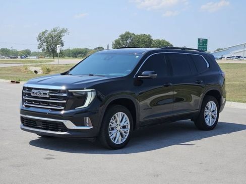 Used 2024 GMC Acadia Elevation w/ Luxury Package FWD image 3