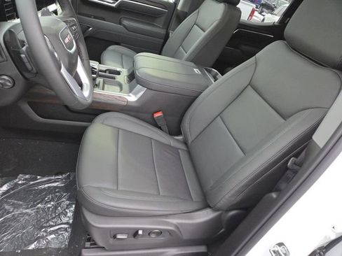 New 2026 GMC Sierra 1500 SLT w/ SLT Premium Plus Package image 41